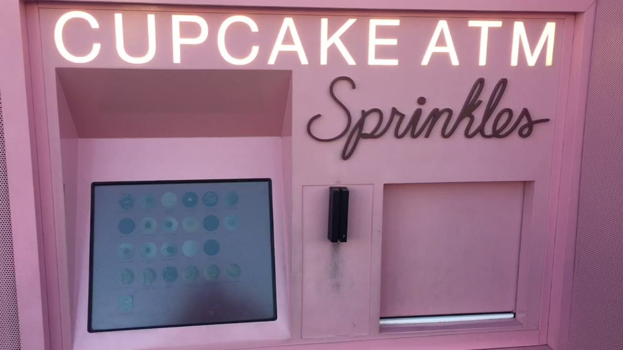 Houston cupcake ATM lets dessert lovers get their fix 24/7